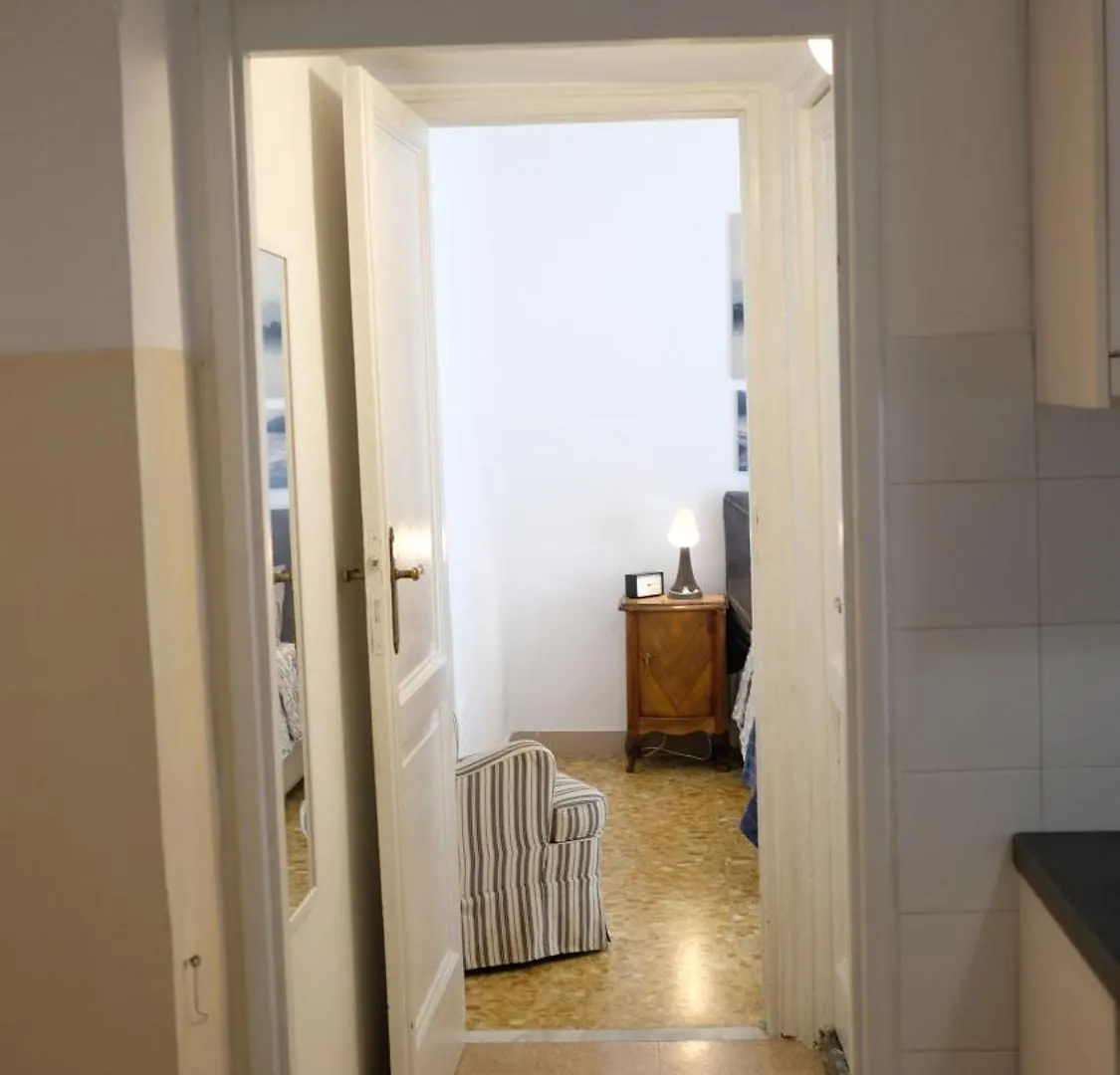 Apartment New! True-Stevere Amazing Double Bed For 5 Pax Rome Italy