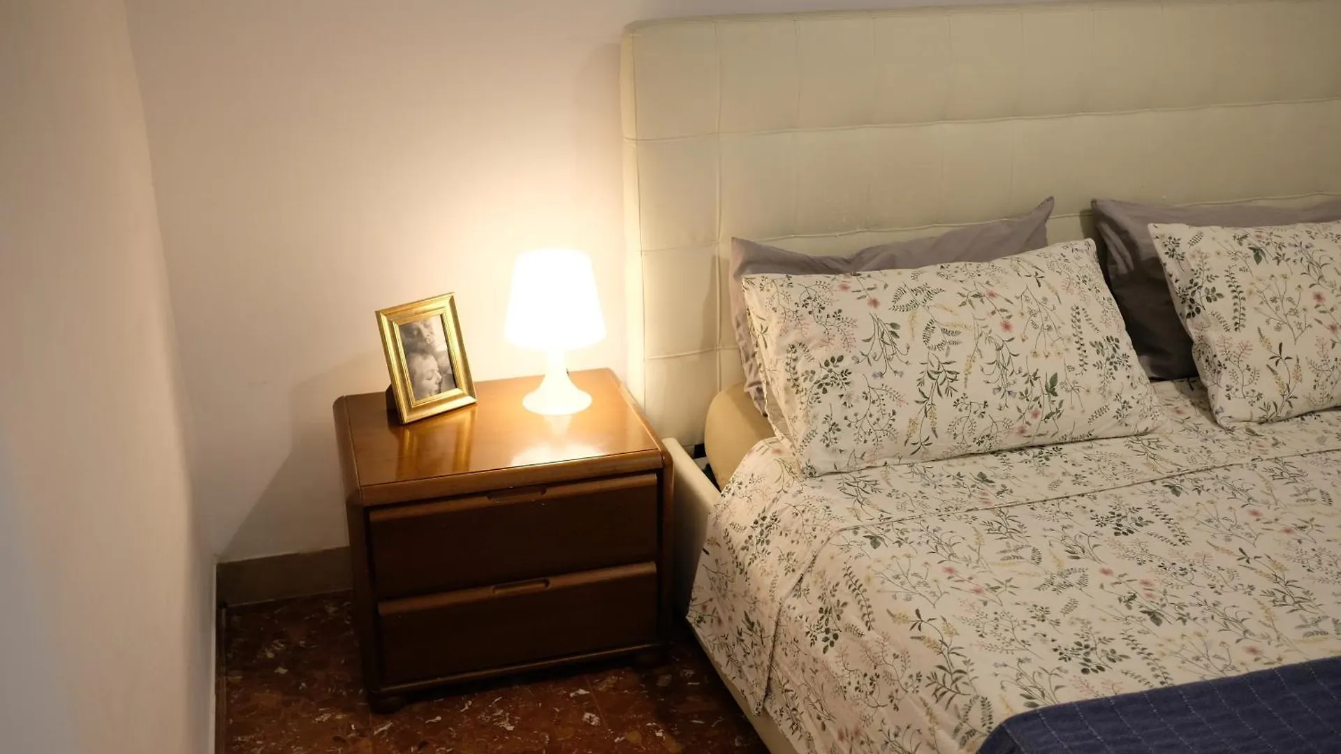 New! True-Stevere Amazing Double Bed For 5 Pax Rome 0*,