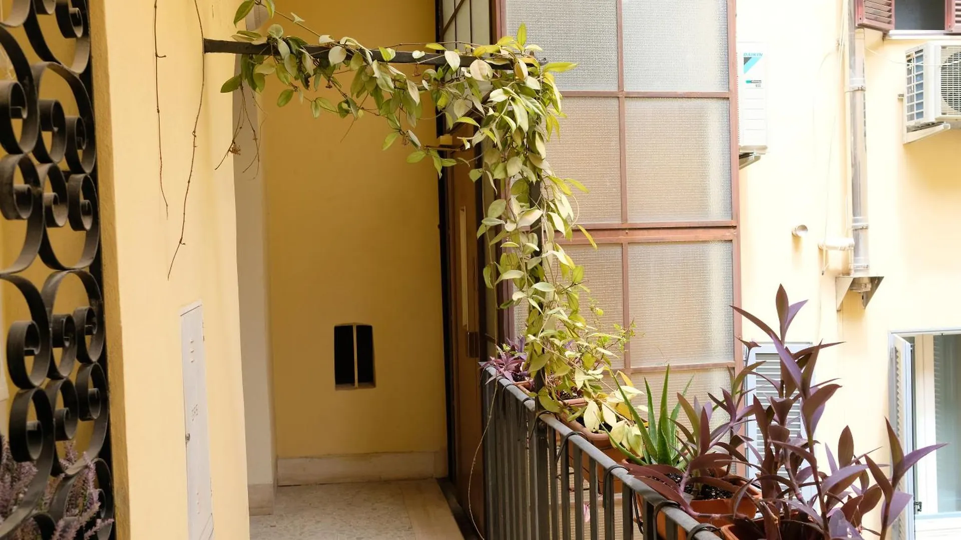 Apartment New! True-Stevere Amazing Double Bed For 5 Pax Rome