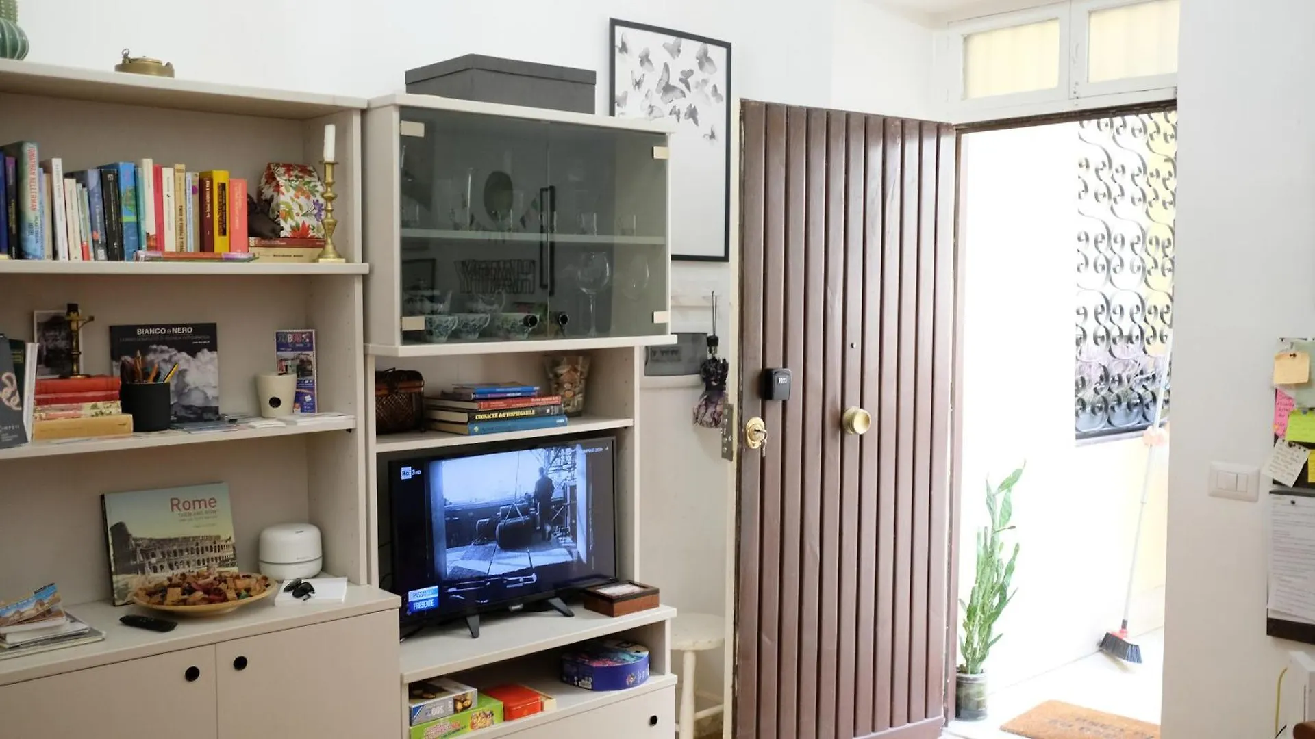 New! True-Stevere Amazing Double Bed For 5 Pax Rome Apartment
